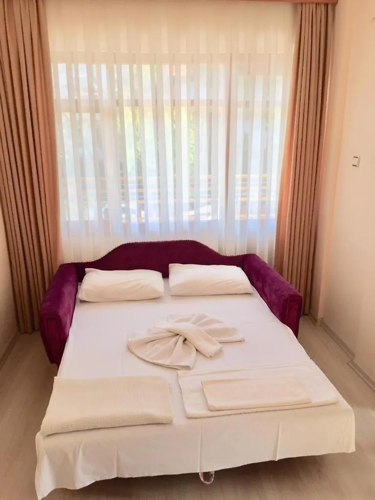Uestuen Apart Marmaris